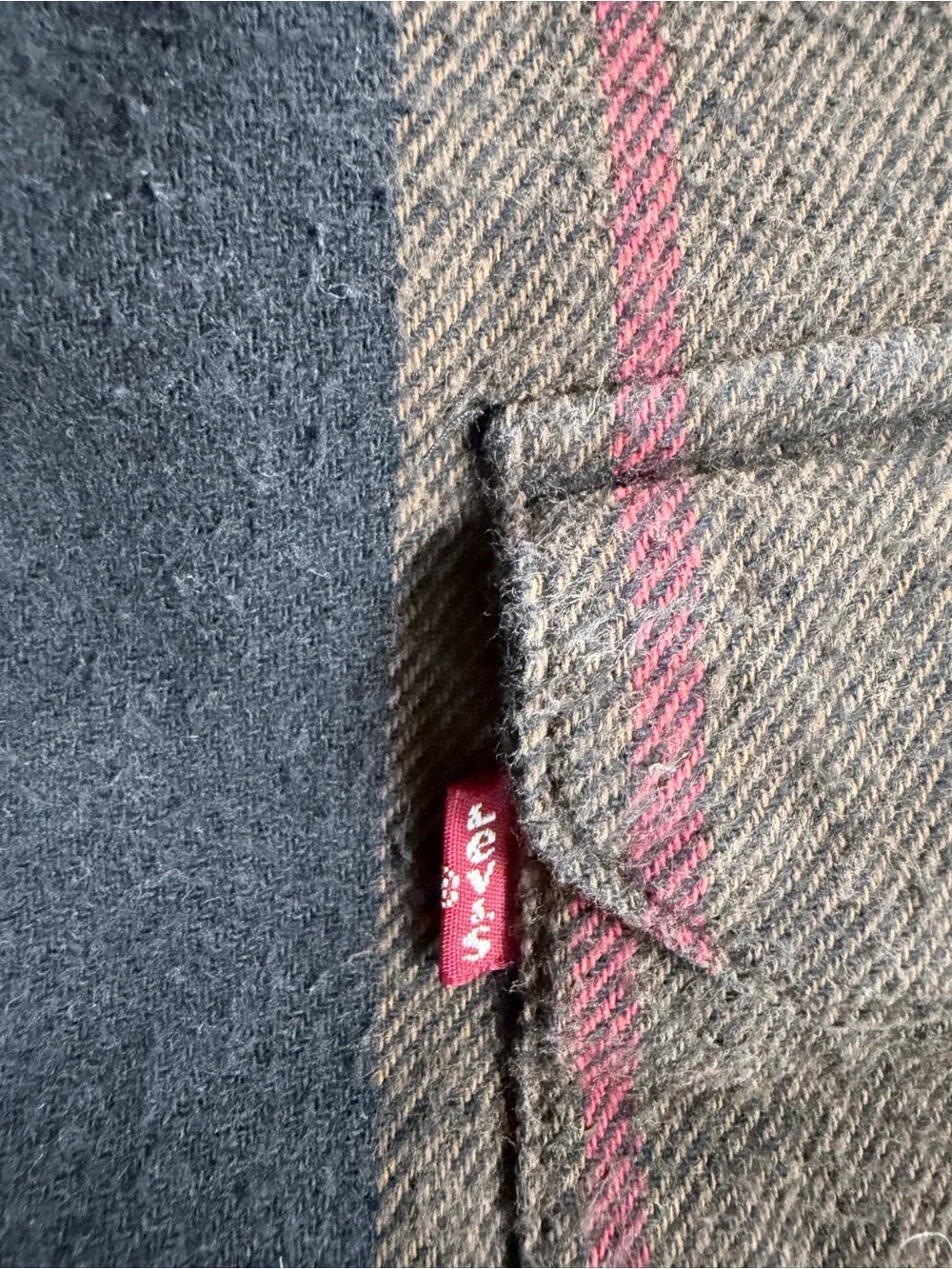 Levi's Relaxed XXL Plaid Flannel Shirt - Camel & Olive with Pink Accent SKU1099